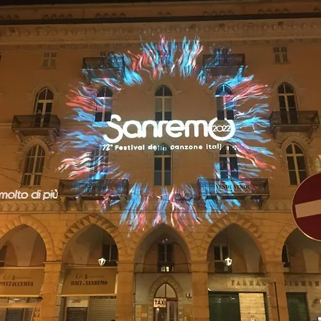 Apartamento Mansarda Luminosa In Centro Sul Mare - Attic By Sea Sanremo