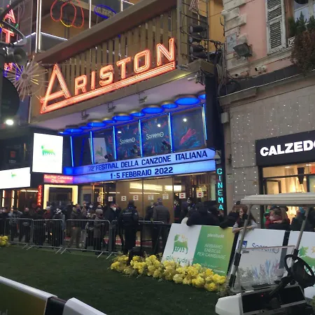 Mansarda Luminosa In Centro Sul Mare - Attic By Sea * Sanremo