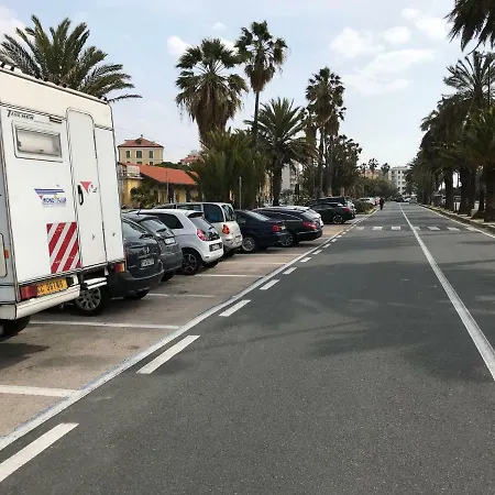 Mansarda Luminosa In Centro Sul Mare - Attic By Sea Sanremo