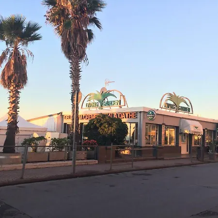 Mansarda Luminosa In Centro Sul Mare - Attic By Sea Apartamento *