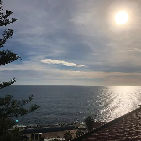 Mansarda Luminosa In Centro Sul Mare - Attic By Sea 아파트 산레모