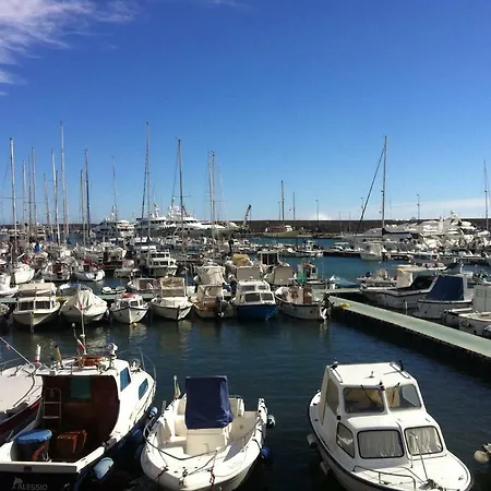 Apartament Mansarda Luminosa In Centro Sul Mare - Attic By Sea