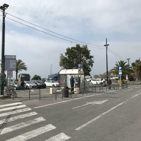 Mansarda Luminosa In Centro Sul Mare - Attic By Sea Appartamento